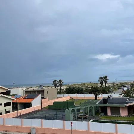 Ricardo House Holiday home *